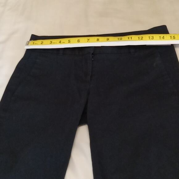 Ann Taylor Devi Fit Size 00 Black Bermuda Shorts. Atleisure, Beachy Summer - Picture 4 of 8